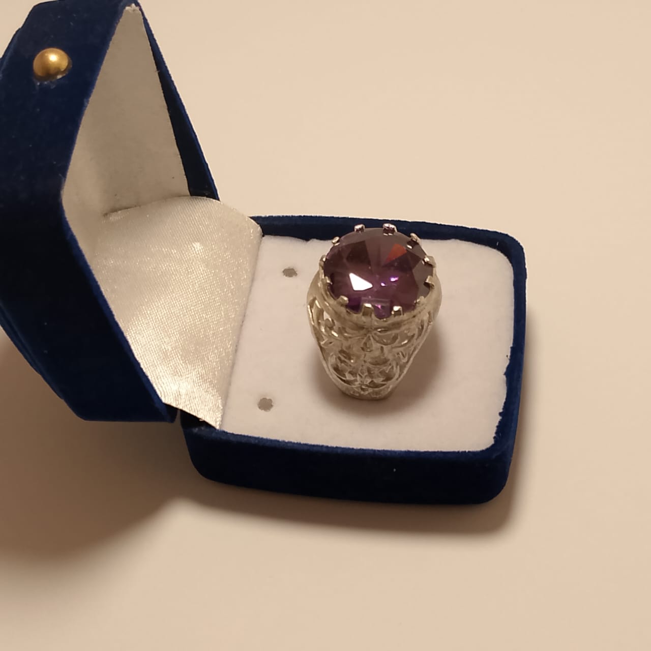 Elegant 30 Carat Rubellite Ring, Round Cut, Size 21
