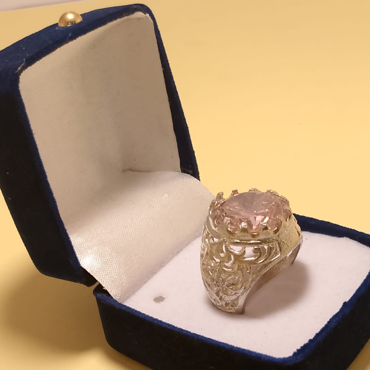 Elegant 30 Carat Zircon Ring, Round Cut, Size 21