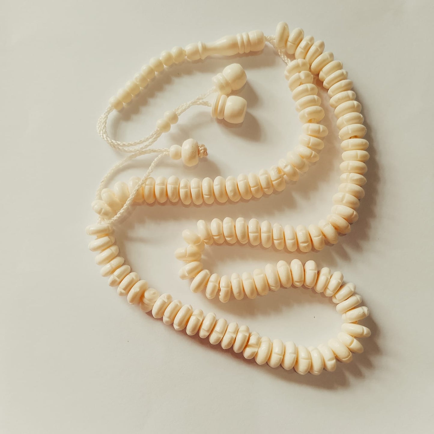 Camel Bone Tasbeeh | Onth ki hadion ki Tasbih | 100 Beads | 12 mm