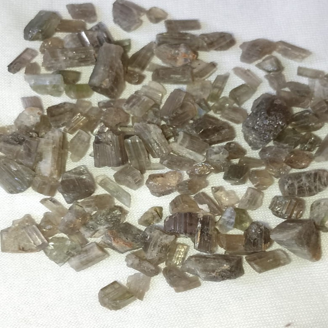 Grapes color Tanzanite | 2500 Carat | Rs 50 per carat