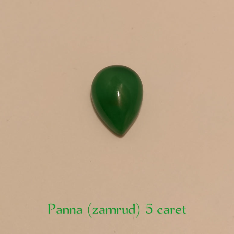 Panna (zamrud) | Cabachon | Vitreous green color