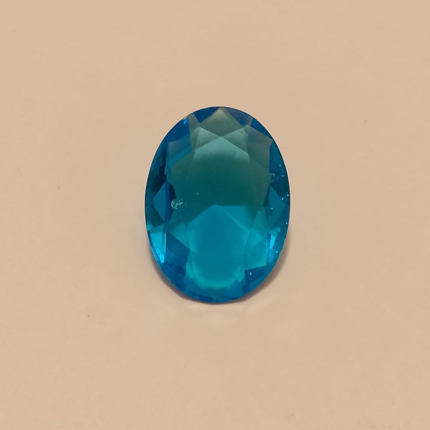Aquamarine stone | Step Cutting | Vitreous Light Blue