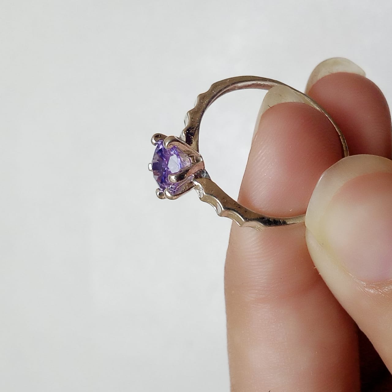 Neelam Female Ring | Diamond Cut | CODE N-20