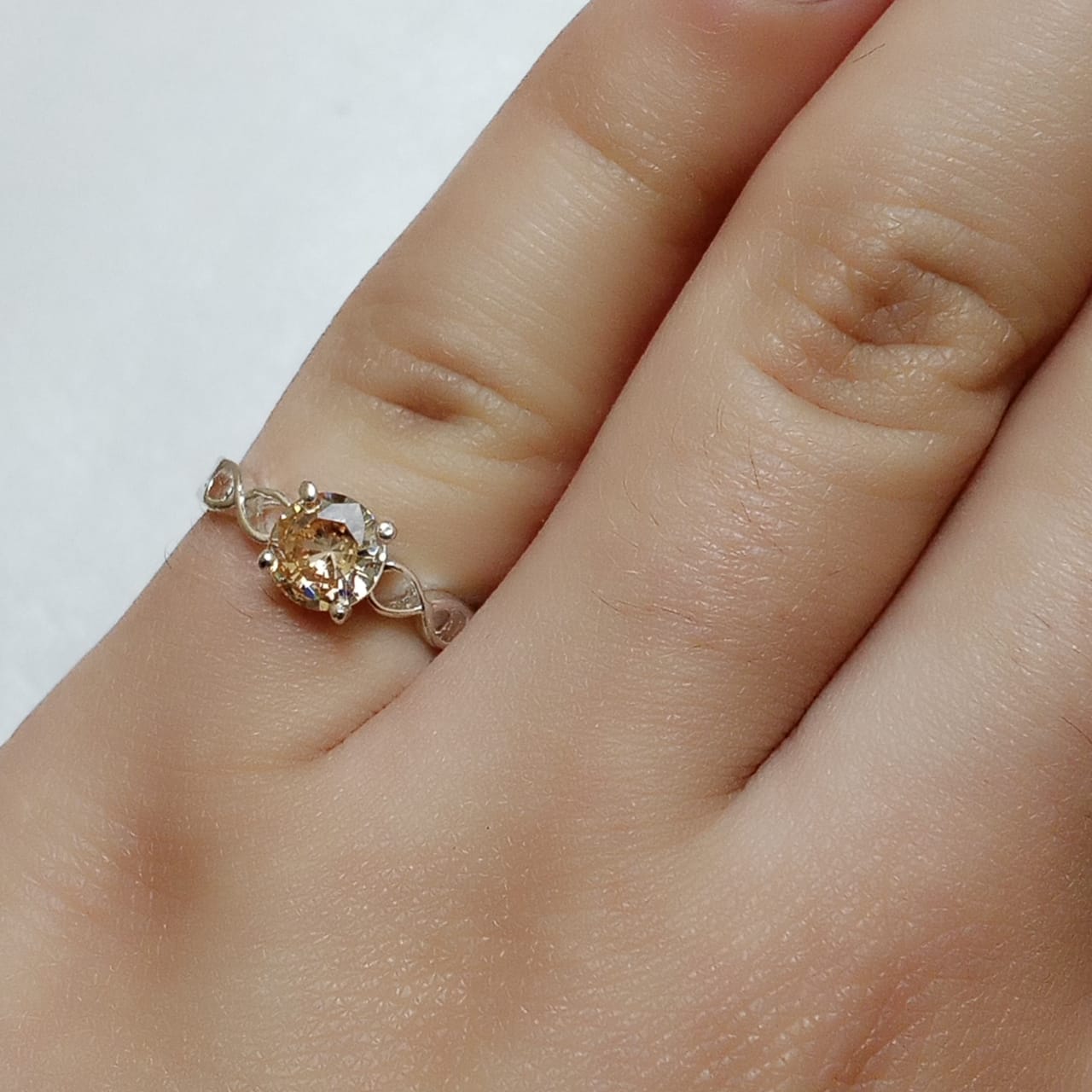 Pukhraj Female Ring | Diamond Shape Step Cut | CODE P22
