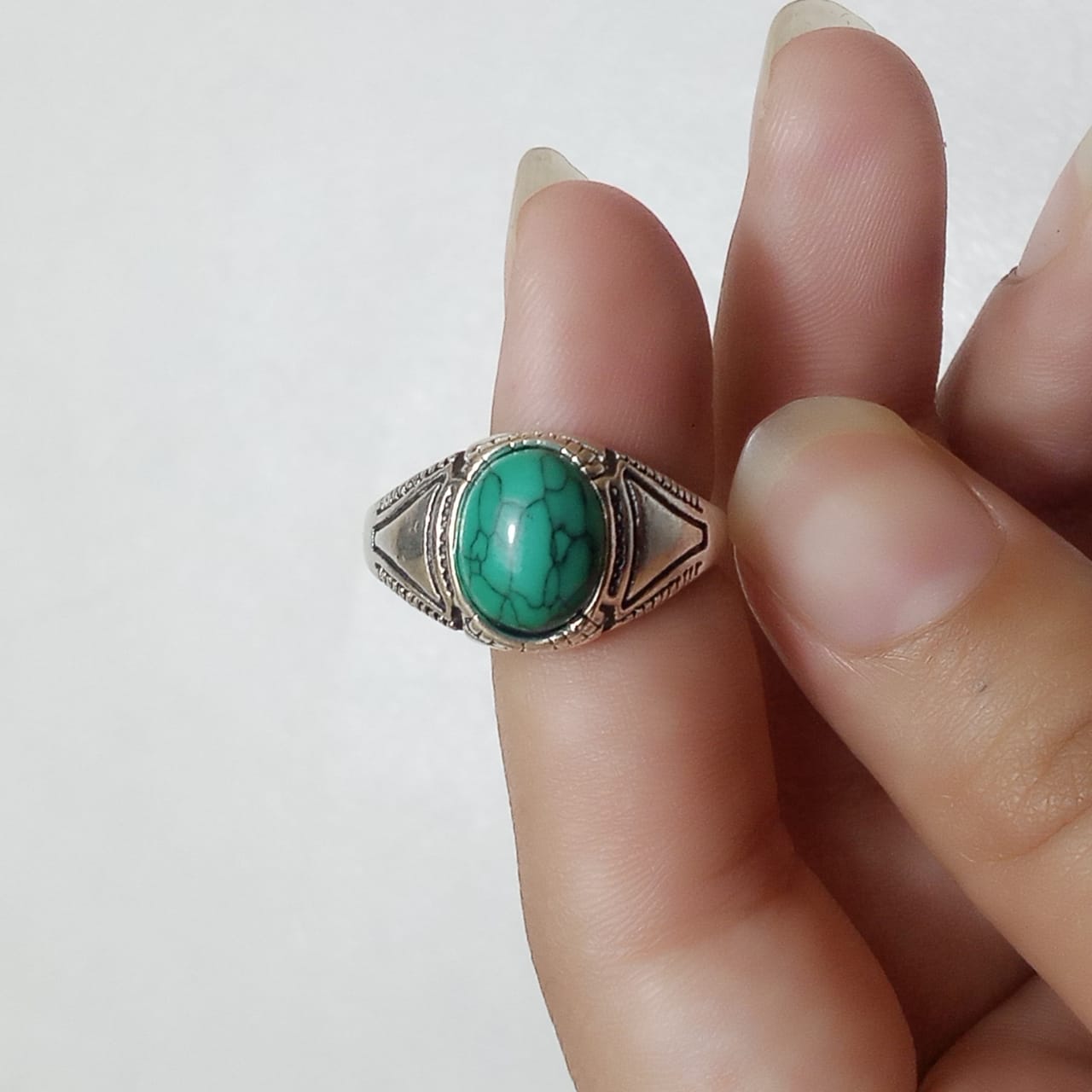 5 Carat Hussaini Ferooza Ring, Cabashon Cut