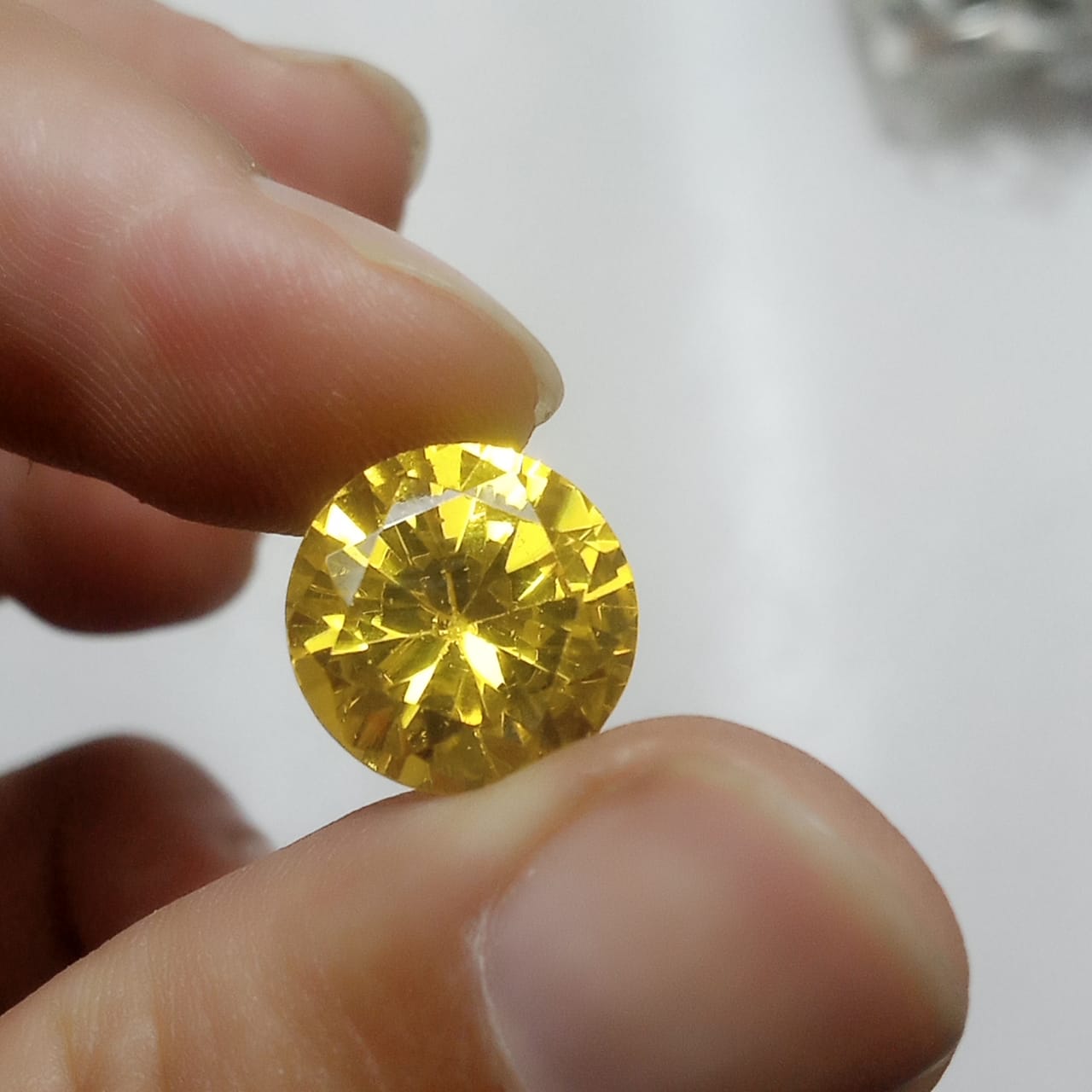 Pukhraj| Golden Yellow Sapphire | Step Cutting