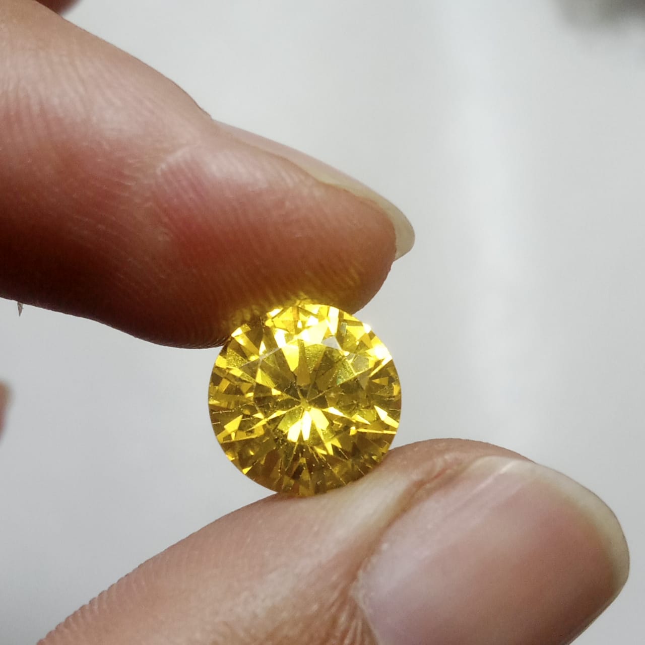 Pukhraj| Golden Yellow Sapphire | Step Cutting