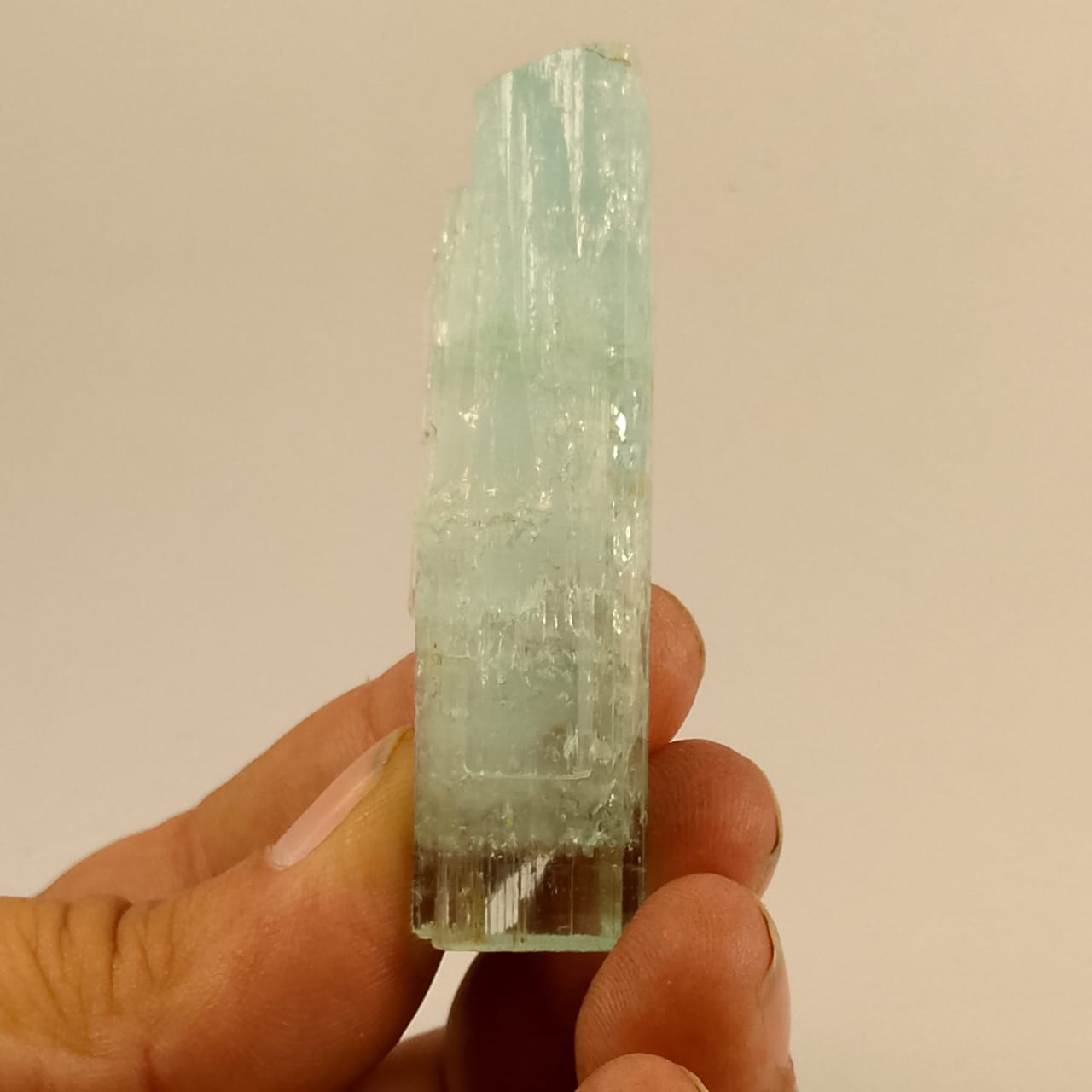 Aquamarine crystal | 125 ct | Rs 1000 per ct