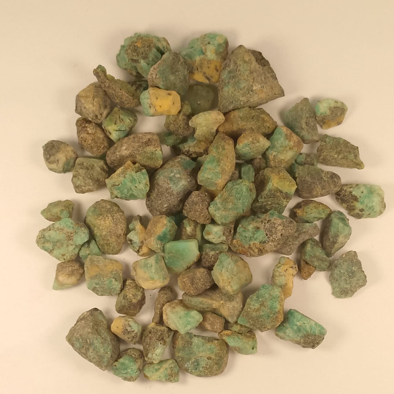 Emerald Of Afghanistan | Lot of 710 carats| Rs 50 per Carat