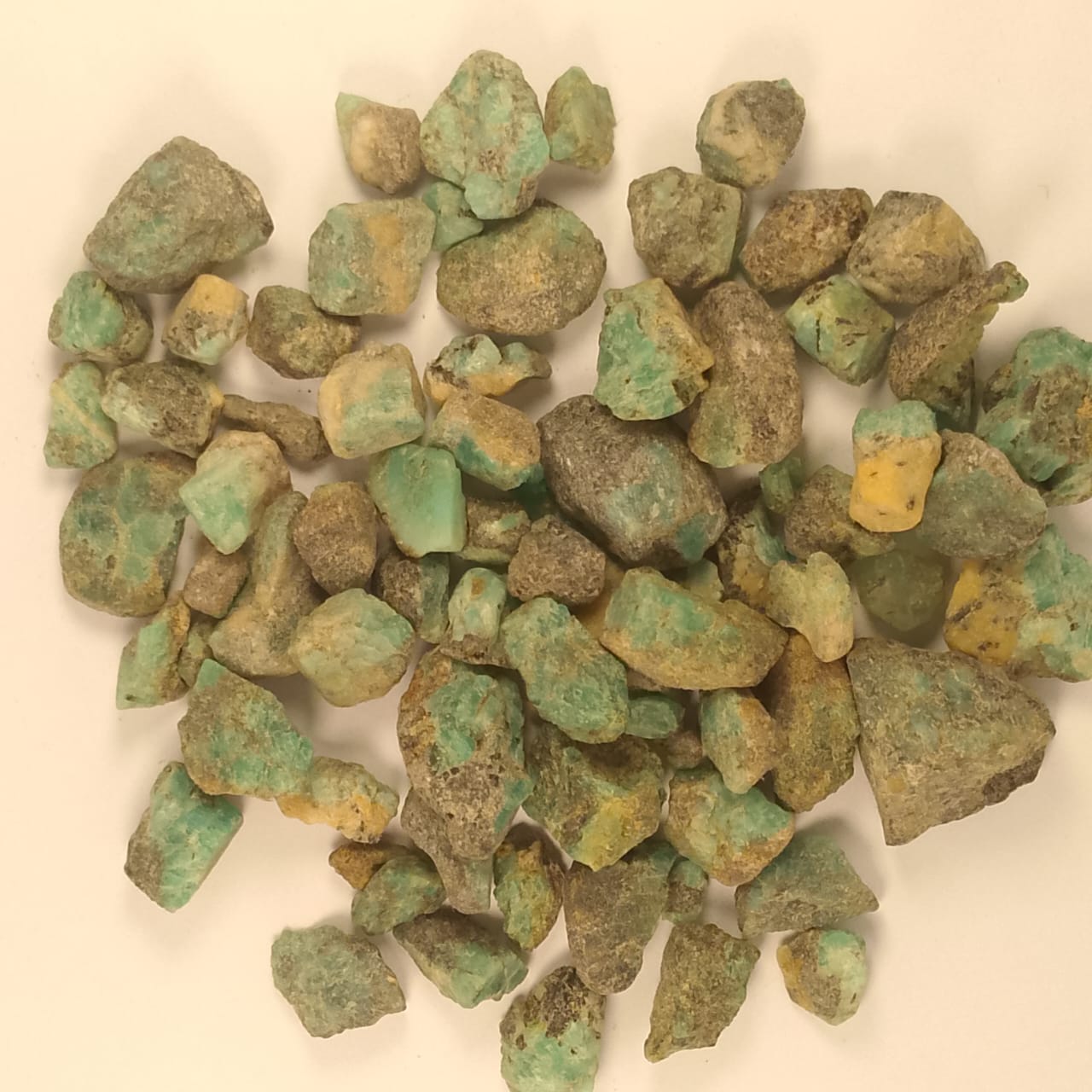 Emerald Of Afghanistan | Lot of 710 carats| Rs 50 per Carat