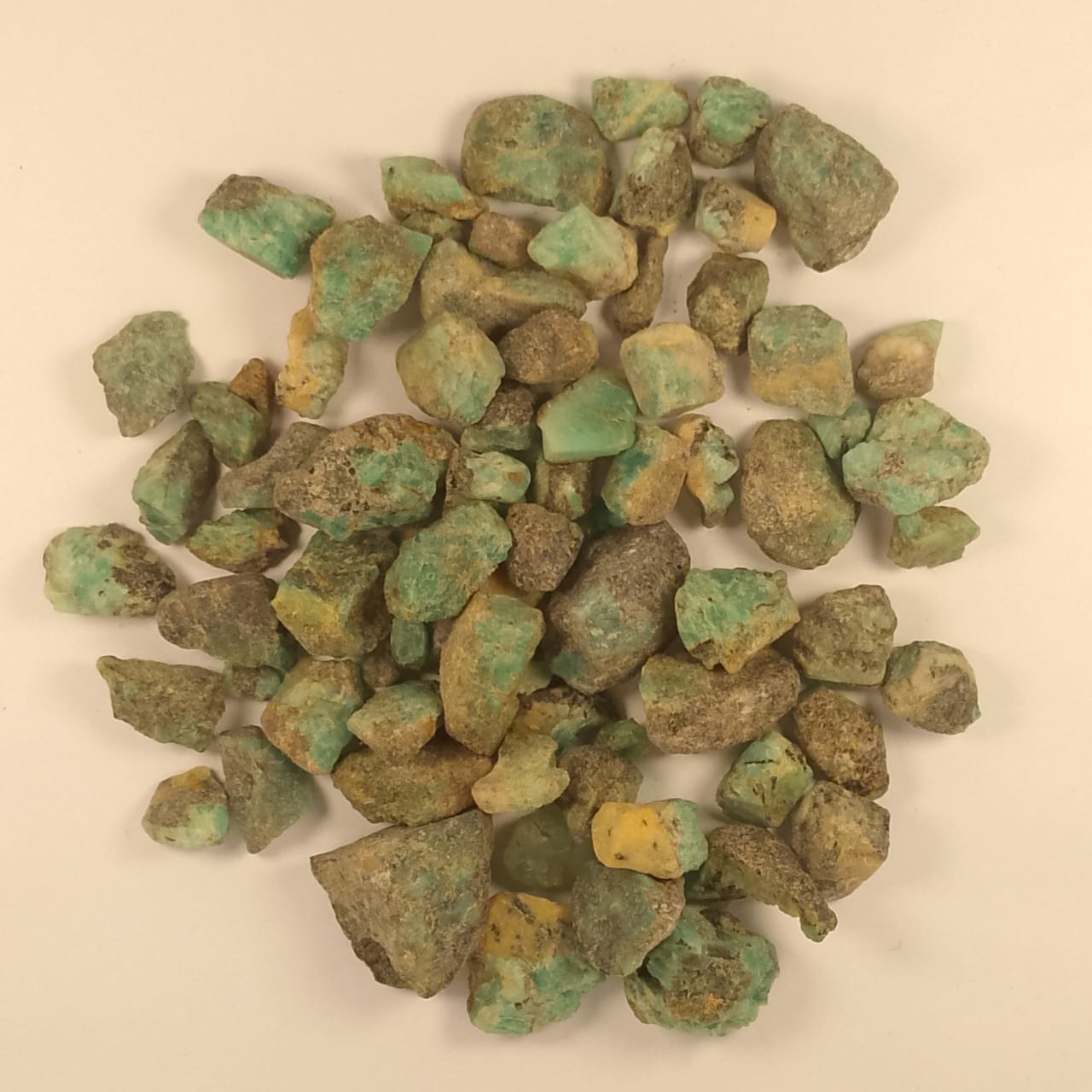 Emerald Of Afghanistan | Lot of 710 carats| Rs 50 per Carat