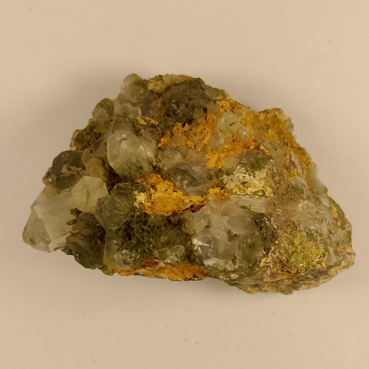 Chlorite with iron oxide Specimen | 650 Carats | Rs 62 per ct.