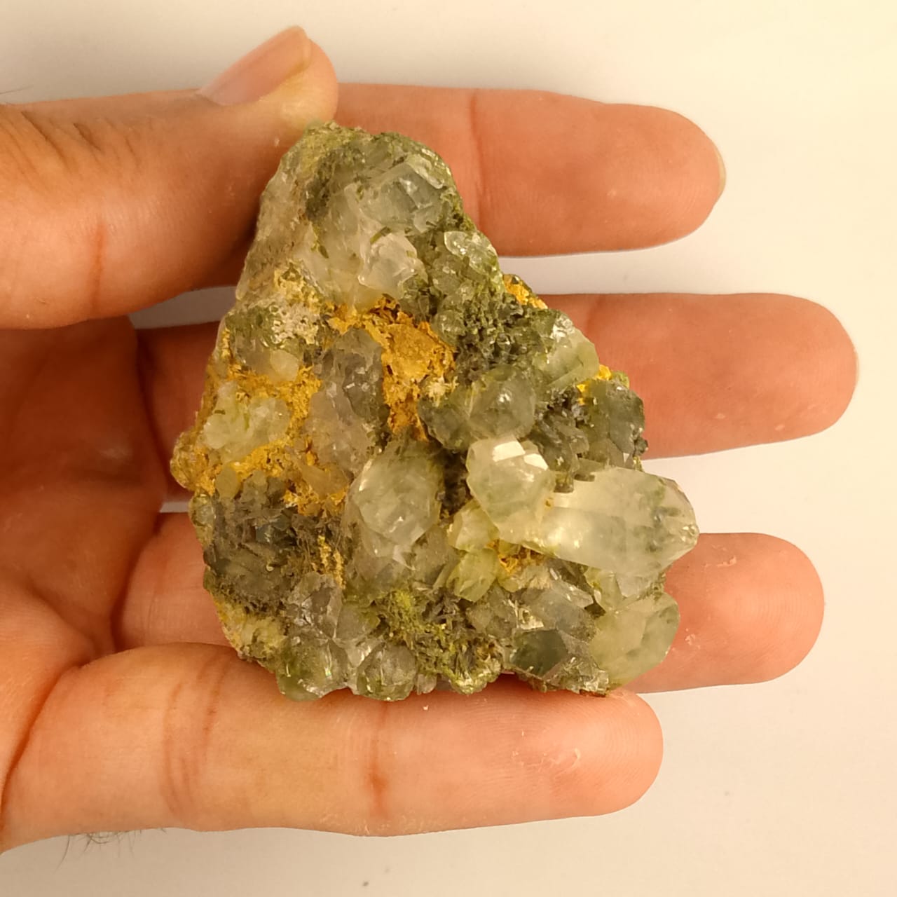 Chlorite with iron oxide Specimen | 650 Carats | Rs 62 per ct.