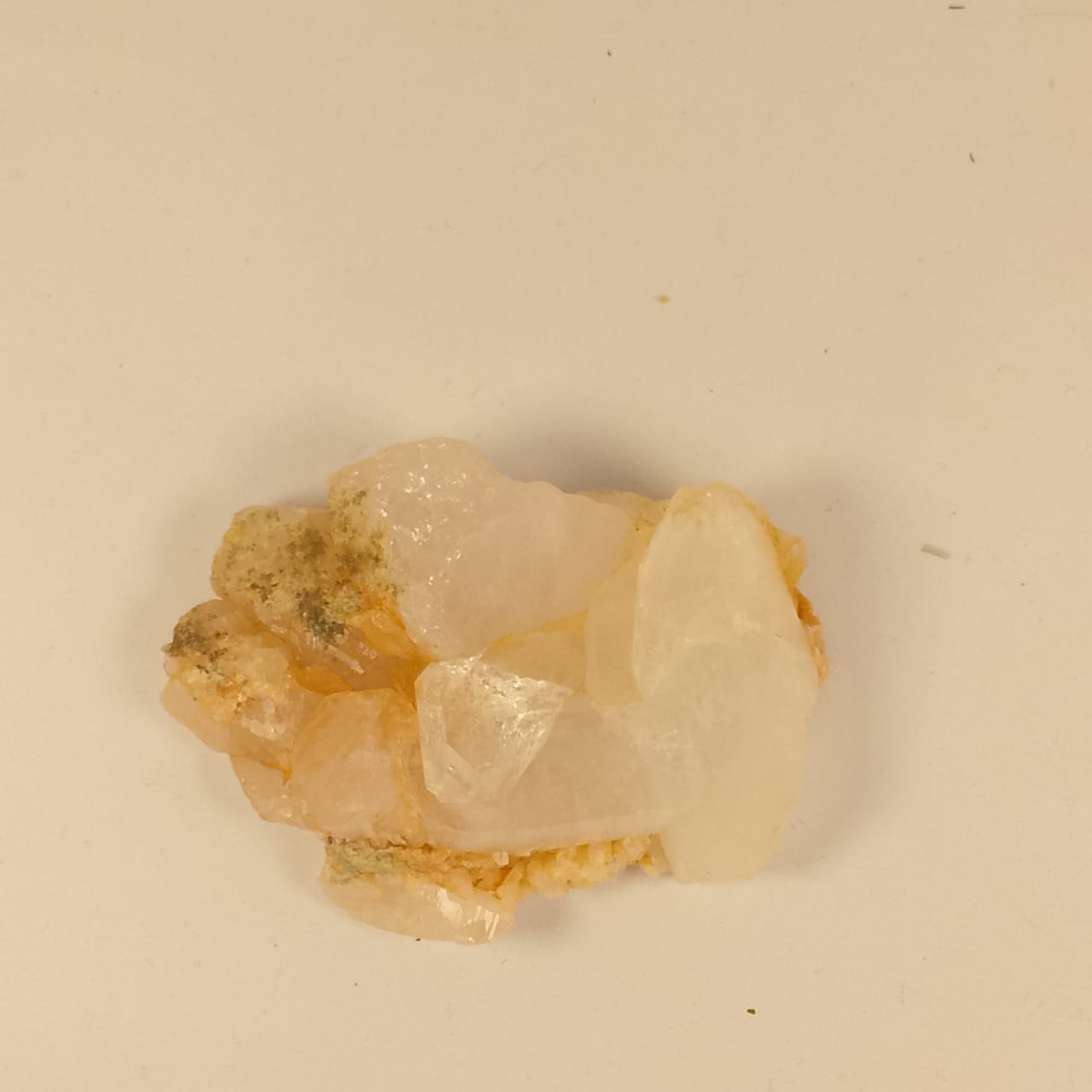 Quartz Specimen 26 | 290 carats | Rs 35 per ct.