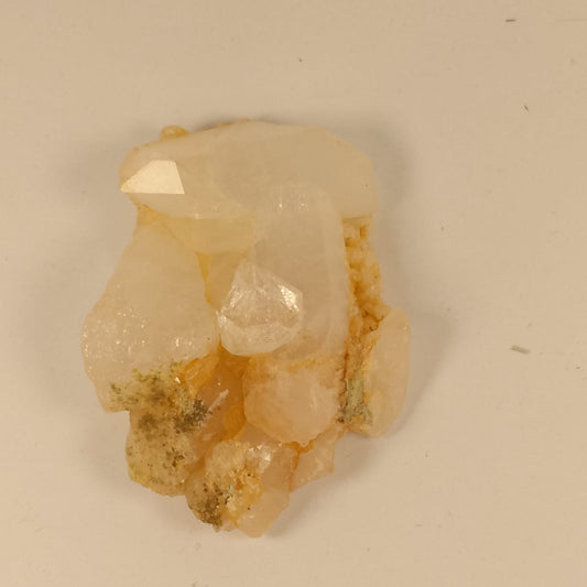 Quartz Specimen 26 | 290 carats | Rs 35 per ct.