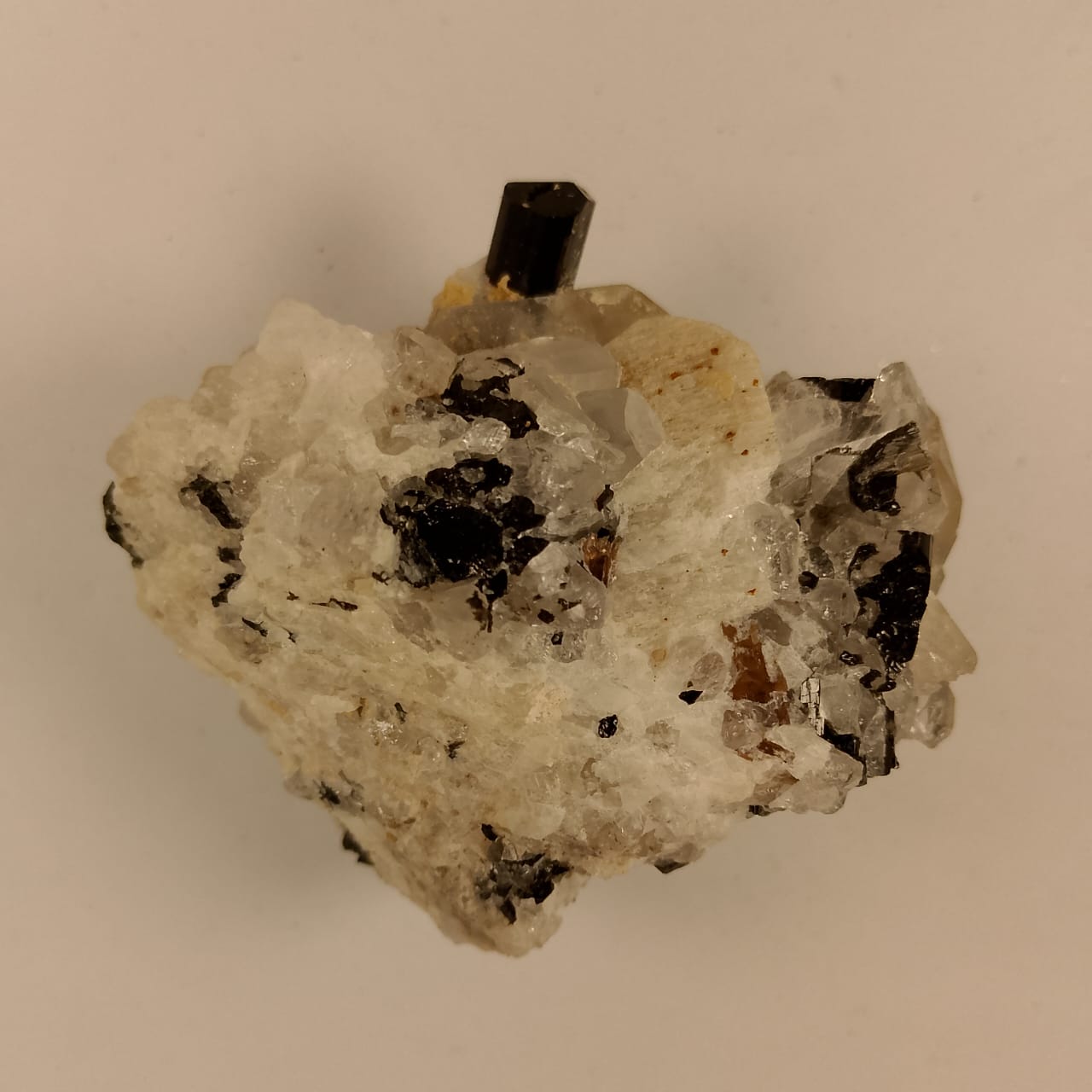 Specimen 16 | 705 carats | Rs 50 per ct.