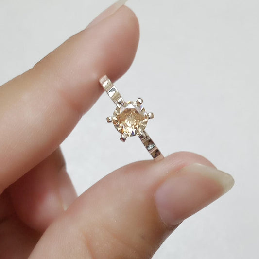 Pukhraj Female Ring | Diamond Shape Step Cut | CODE P24