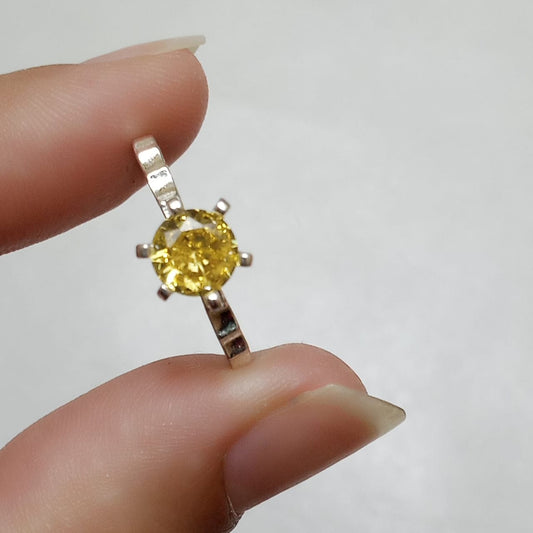 Pukhraj Female Ring | Diamond Shape Step Cut | CODE P23