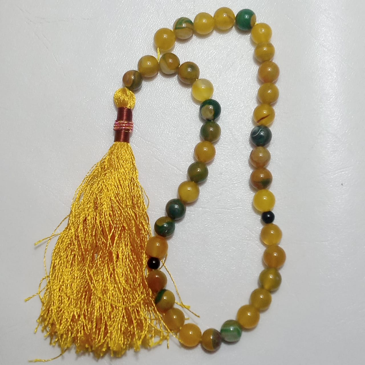 Pukhraj Tasbeeh with Free Gift Box | 33 Beads | 10 mm