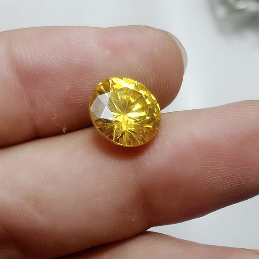 Pukhraj| Golden Yellow Sapphire | Step Cutting