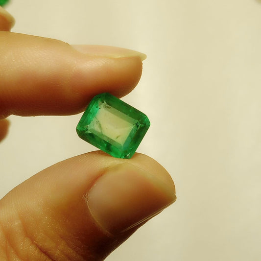 4.3 Carat Swati Emerald | Step Cut Zamrud