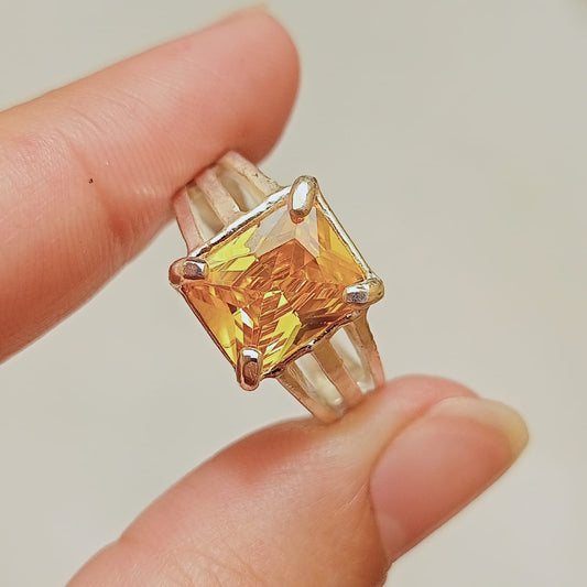 Pukhraj Ring | Yellow Sapphire Step Cut | CODE P33