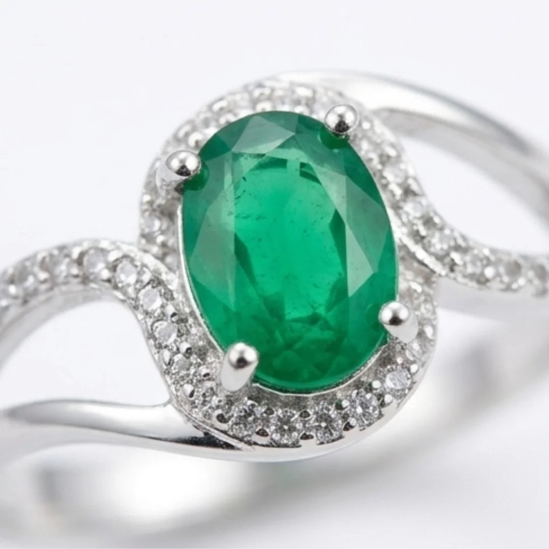 Emerald Female Ring | Step Cut Panna | CODE E-13