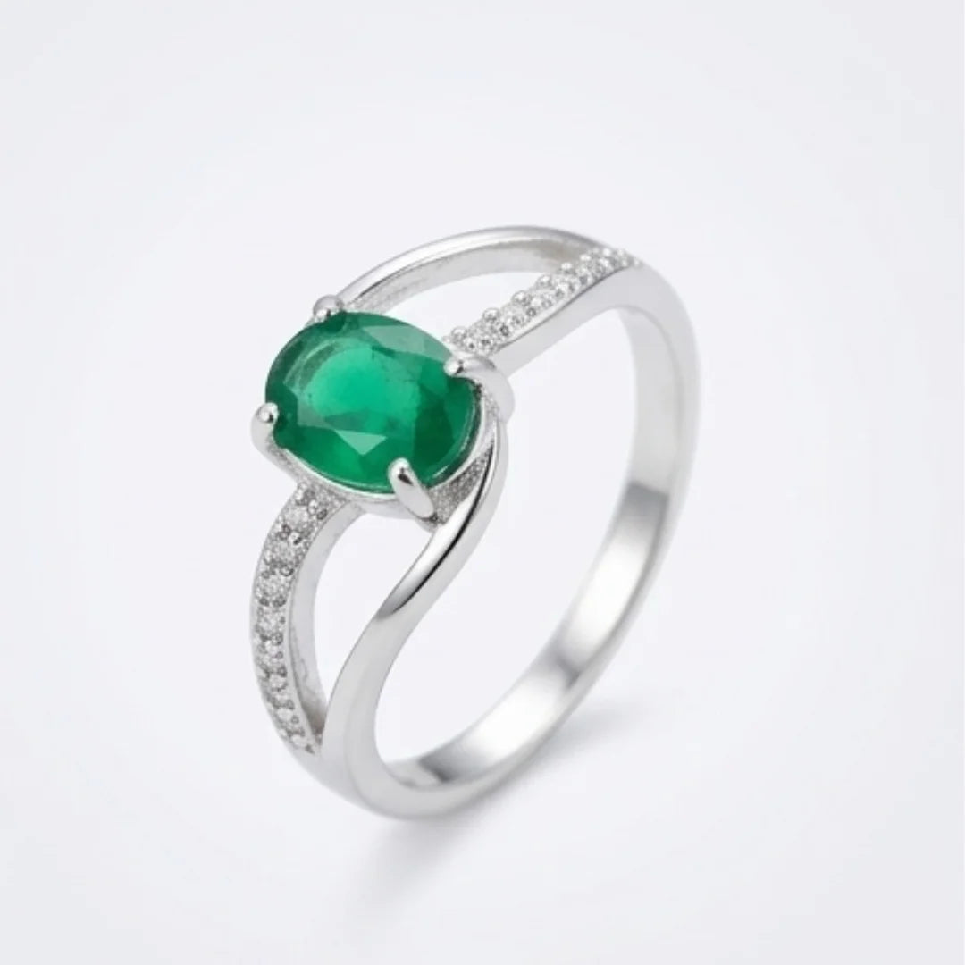Emerald Female Ring | Step Cut Panna | CODE E-13