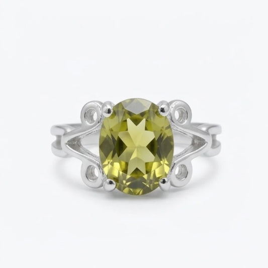 4 Carat Emerald Female Ring | Step Cut | Zamrud Ring