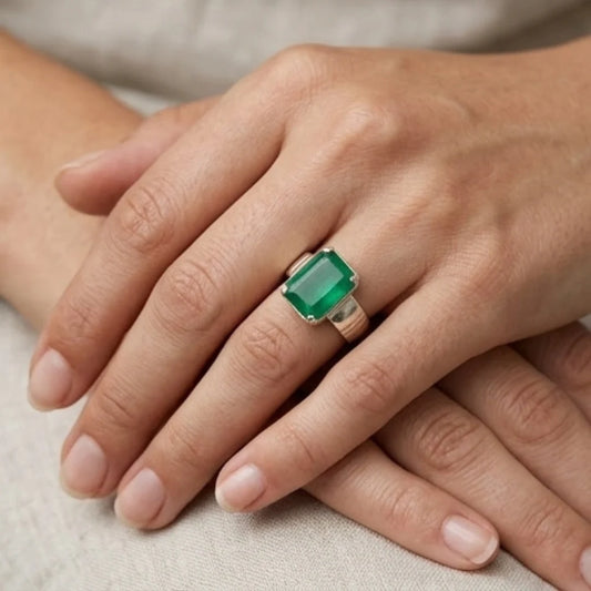 4 Carat Emerald Female Ring | Step Cut | Zamrud Ring