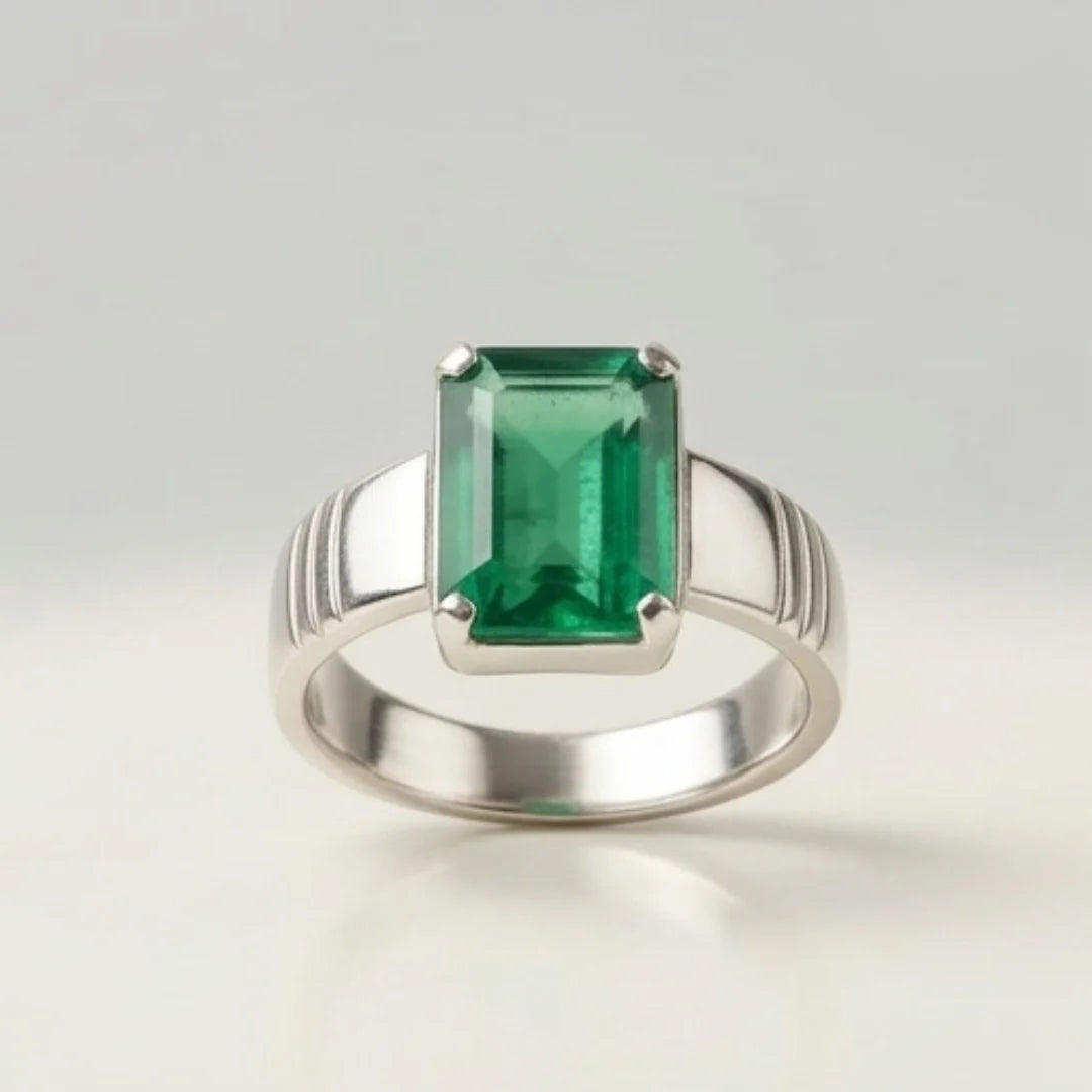 4 Carat Emerald Female Ring | Step Cut | Zamrud Ring