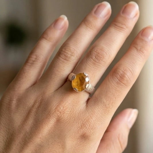 Pukhraj Female Ring | Shape Step Cut | CODE P25